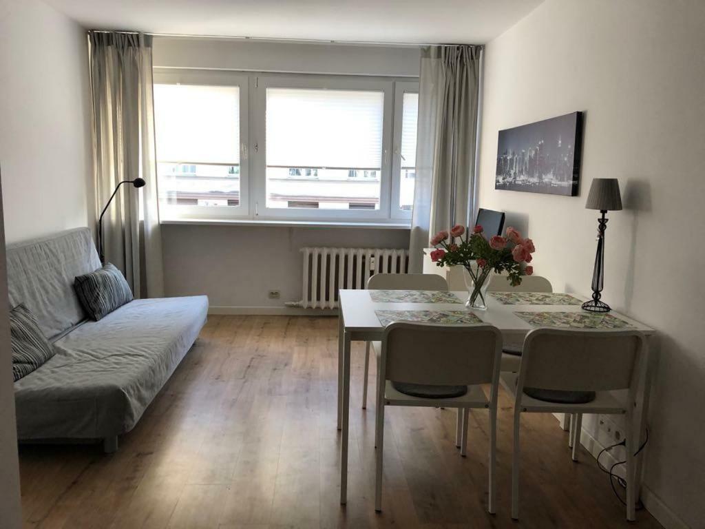 Apartament Centrum Zgoda Apartment *